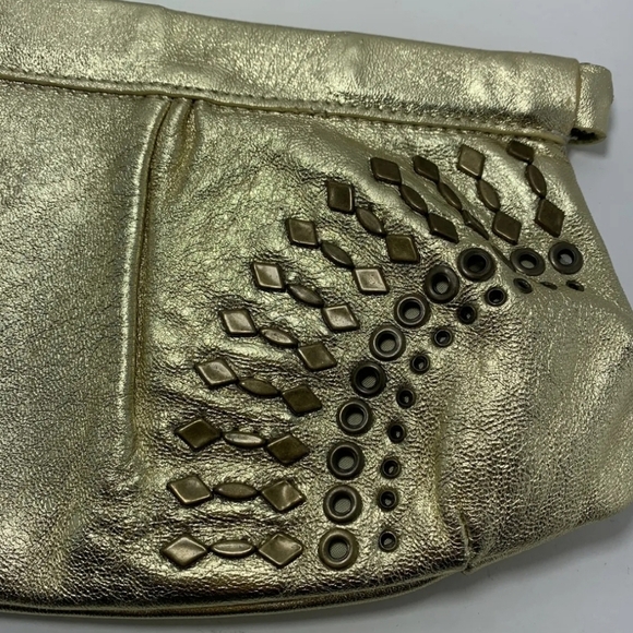 Steve Madden Gold Clutch Rivets studs Bag leather - Picture 4 of 7